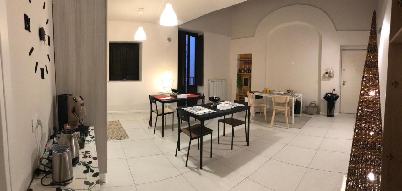 Hotel 100 Passi Palermo Esterno foto